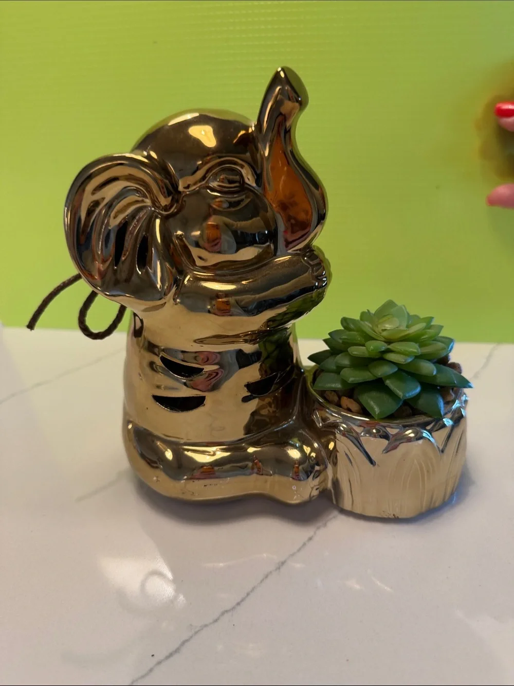 MGC Home Decor Gold Elephant Figurine that potpourri see bag & faux succulent